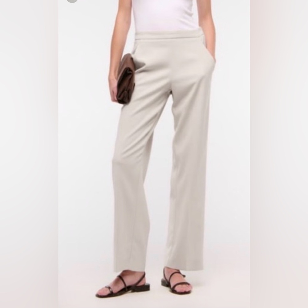 New with tags! Abercrombie side stripe pull on trouser pant.